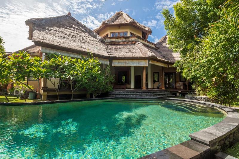Taman Sari Bali Cottages Banyuwedang Exteriör bild